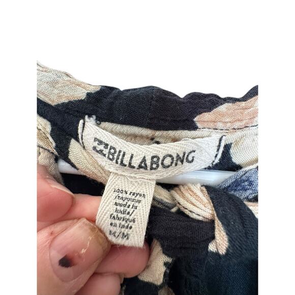 Billabong Women's Free Flowing M Top Beach Black White Floral Tie Across Chest - Picture 2 of 7